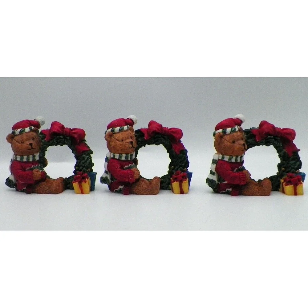 Christmas Teddy Bear in Santa Hat Napkin Rings Resin Wreath Gift Vintage Taiwan